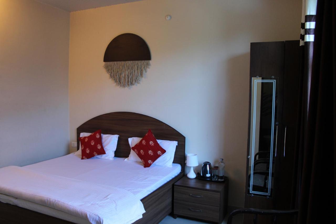 Aditya Homestay Bir-Billing Surrounded By Mountains Exteriör bild