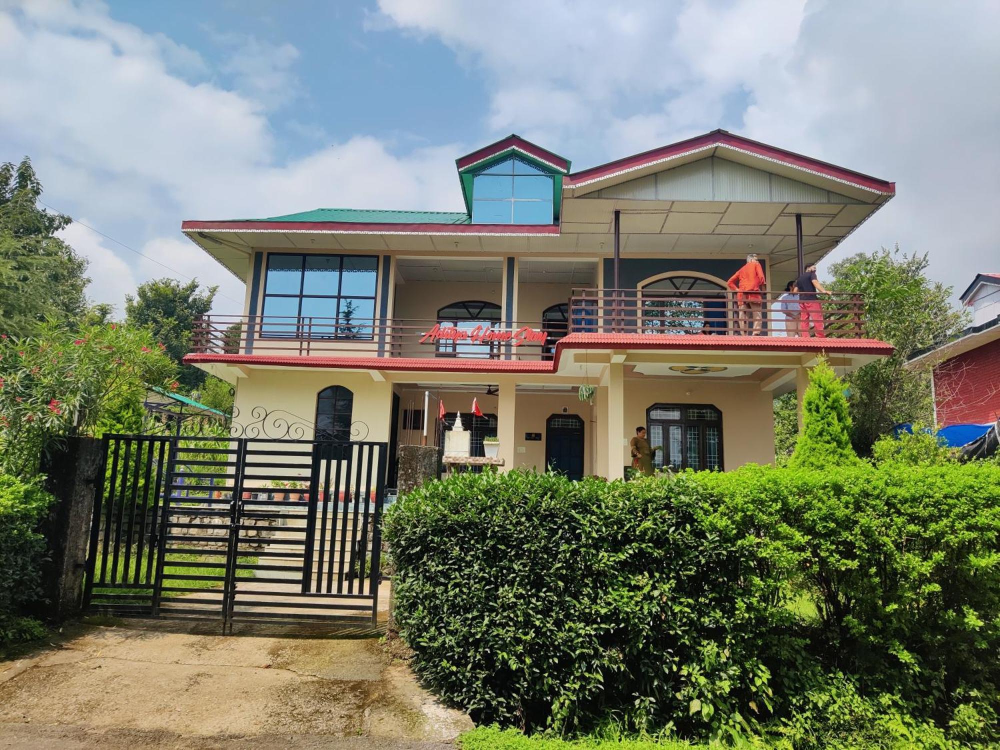 Aditya Homestay Bir-Billing Surrounded By Mountains Exteriör bild