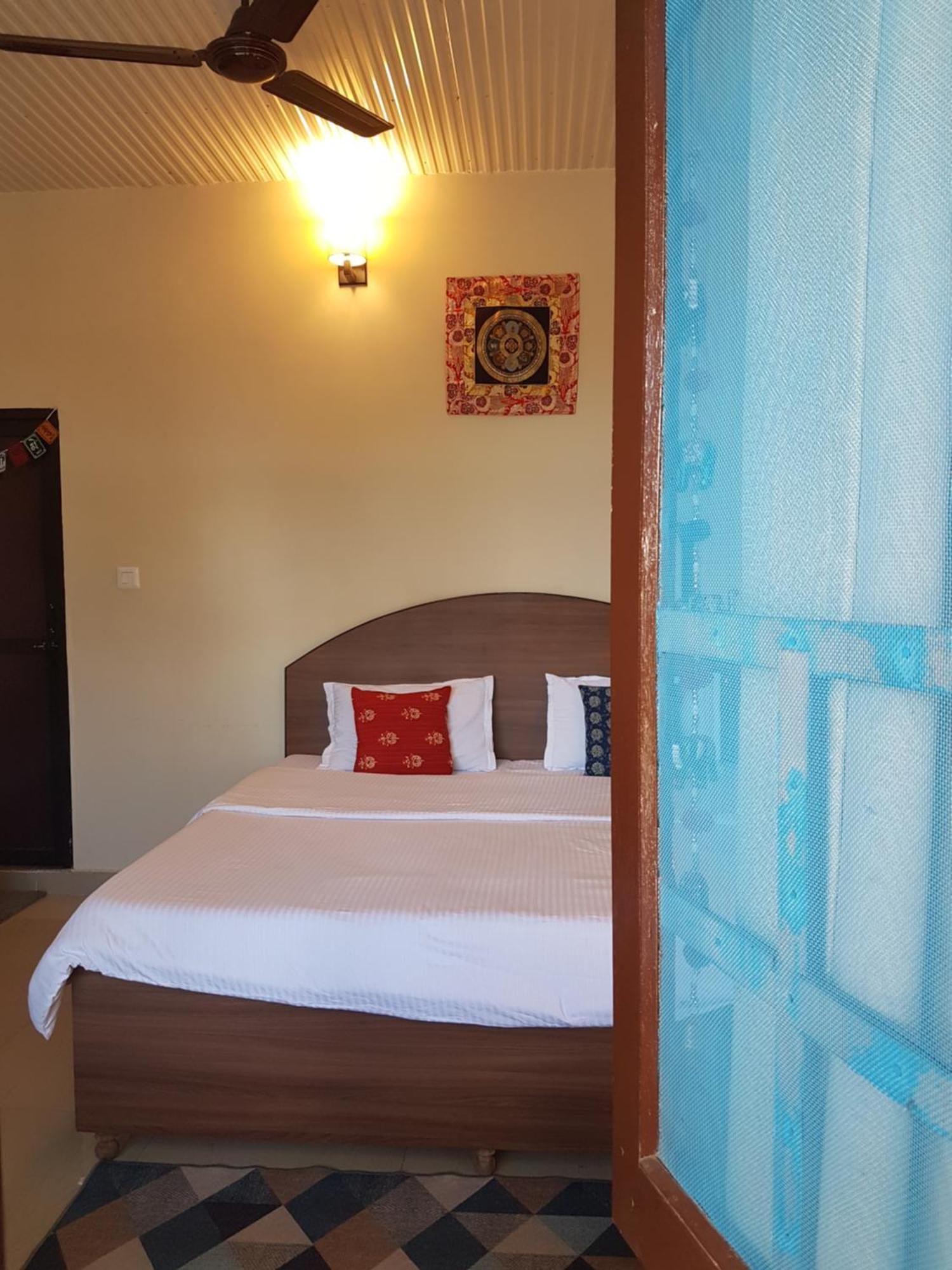 Aditya Homestay Bir-Billing Surrounded By Mountains Exteriör bild