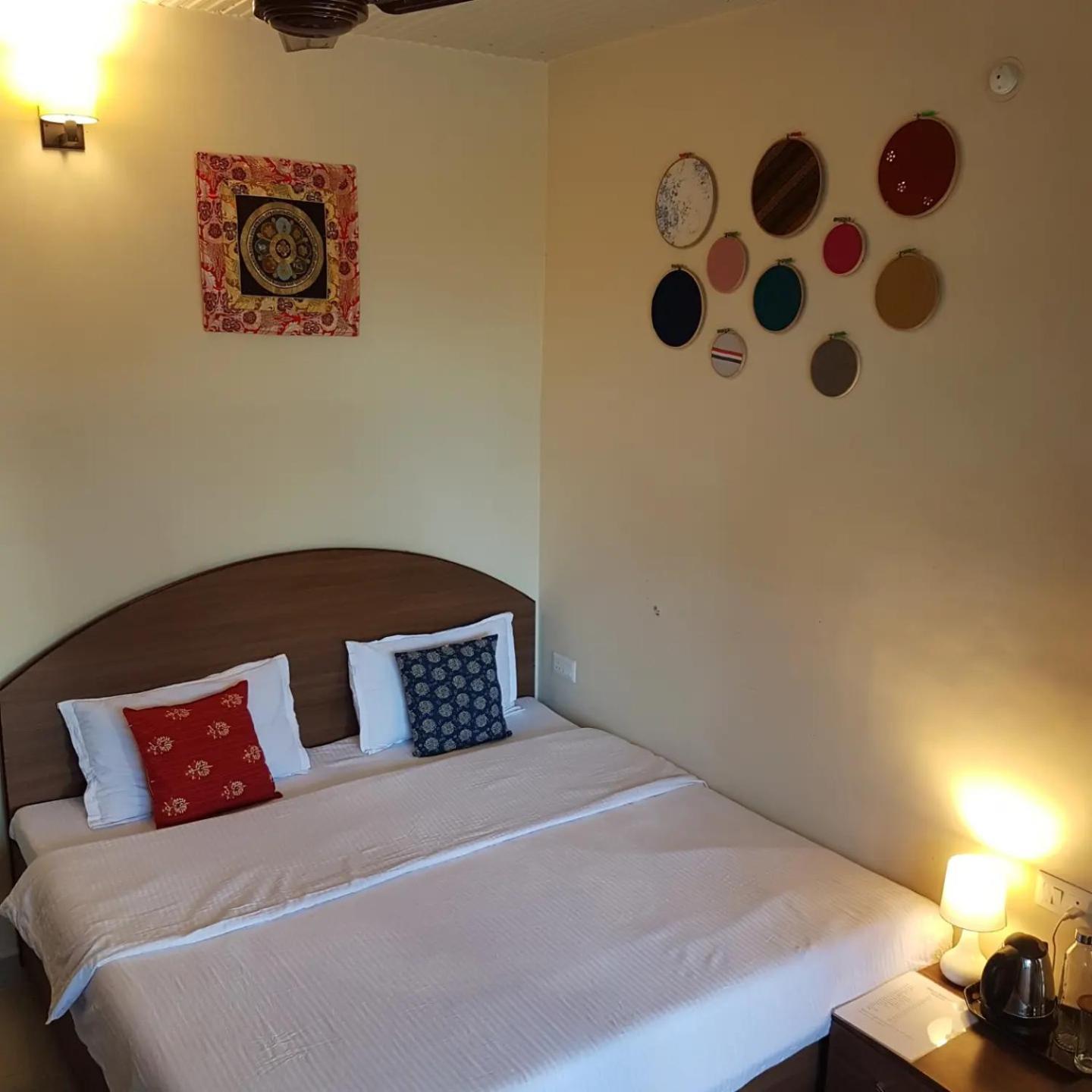 Aditya Homestay Bir-Billing Surrounded By Mountains Exteriör bild