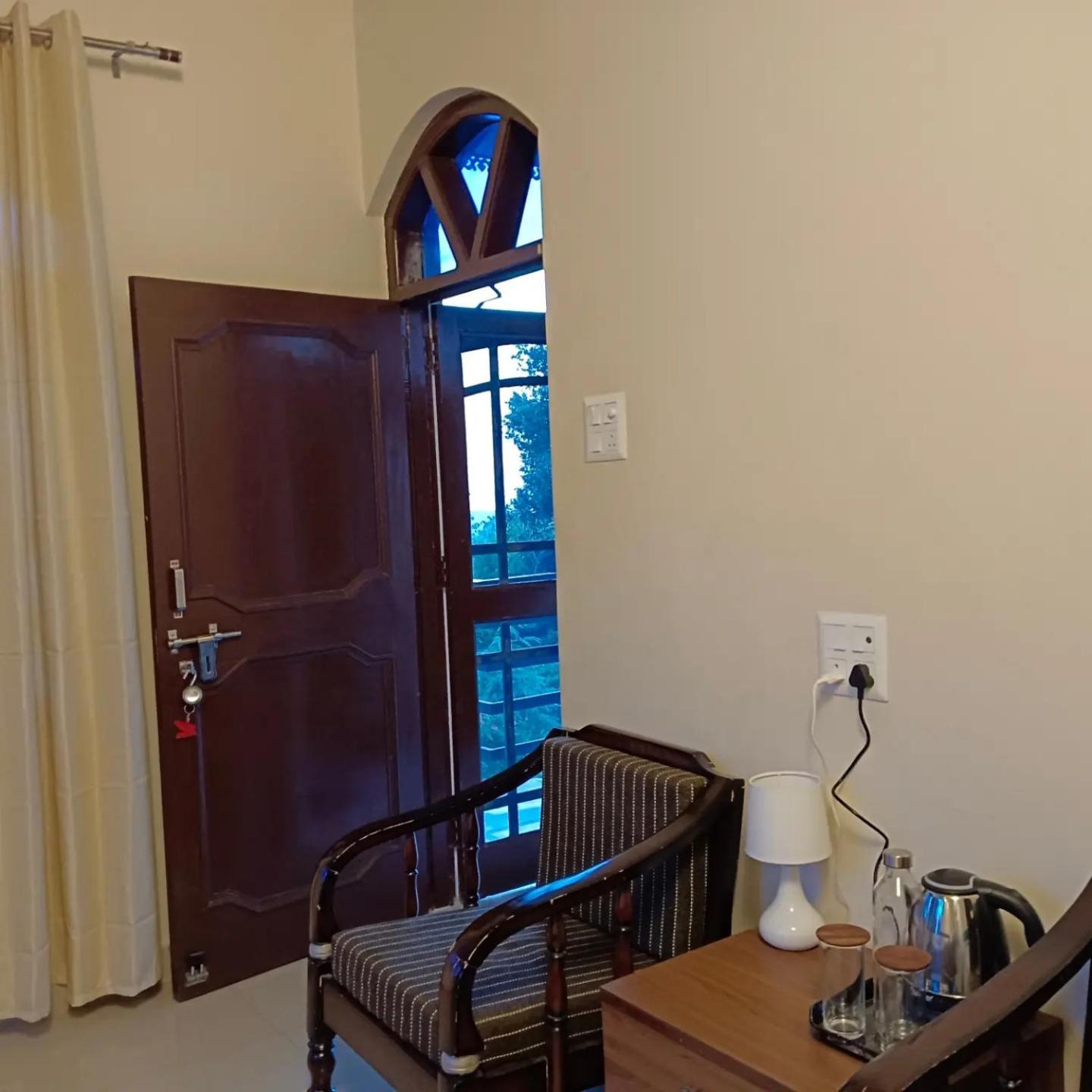 Aditya Homestay Bir-Billing Surrounded By Mountains Exteriör bild