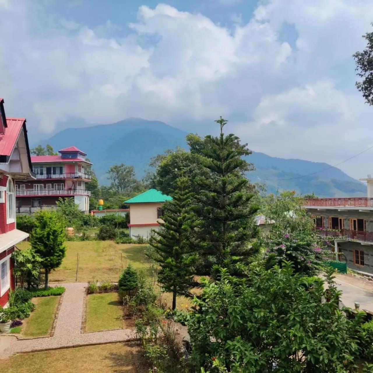 Aditya Homestay Bir-Billing Surrounded By Mountains Exteriör bild