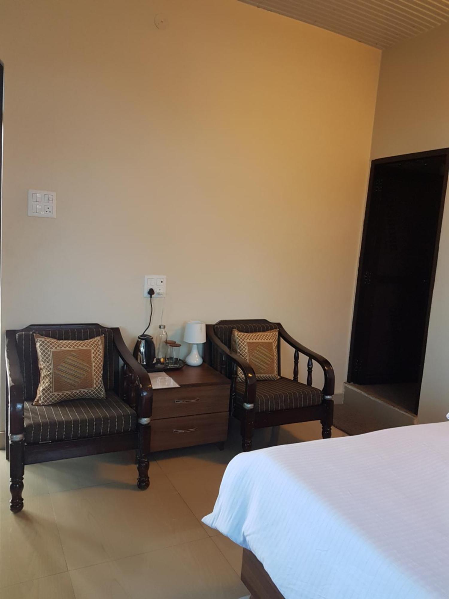 Aditya Homestay Bir-Billing Surrounded By Mountains Exteriör bild