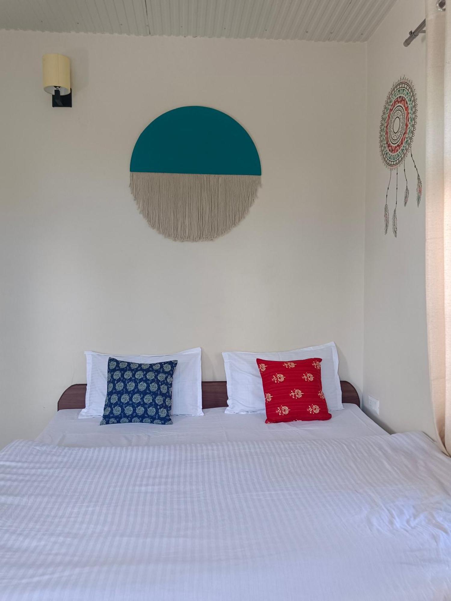 Aditya Homestay Bir-Billing Surrounded By Mountains Exteriör bild